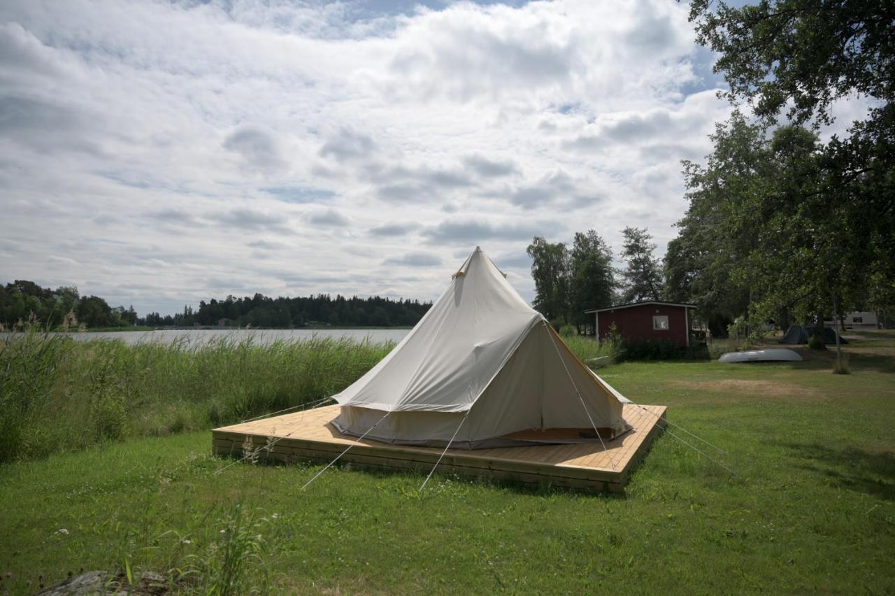 Pukinsaaren Camping 크리스티낭카우풍키 외부 사진