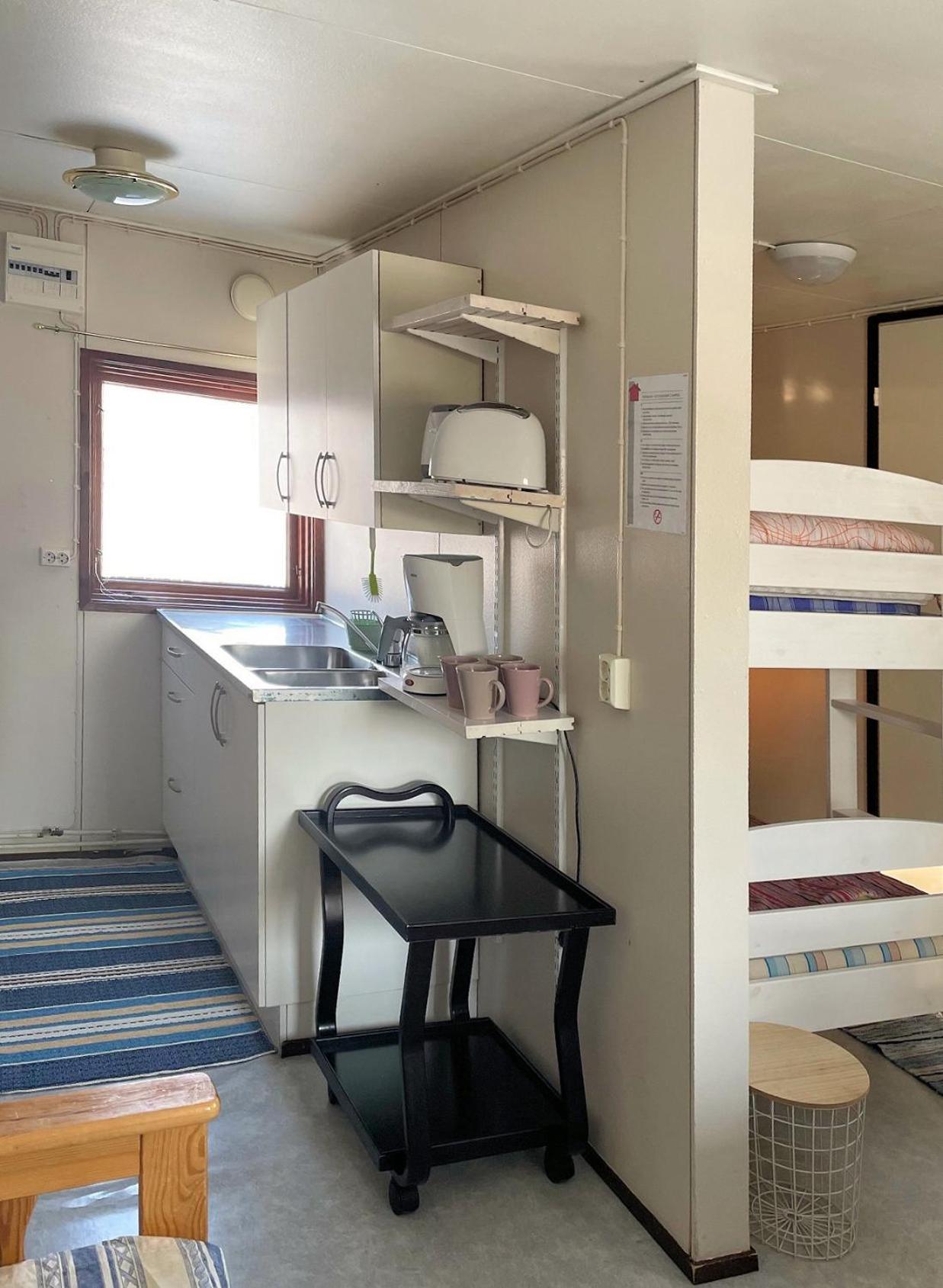 Pukinsaaren Camping 크리스티낭카우풍키 외부 사진